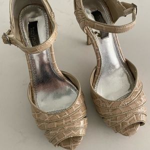 WHBM Brigitta Beige Croc Peep Toe Heel (Size 6.5)